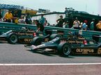 Марио Андретти и Ронни Петерсон на Lotus 79 в Испании