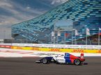 Машина чемпионата SMP F4 на трассе в Сочи