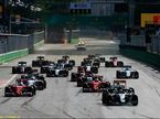 Старт гонки в Баку