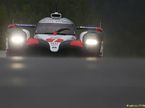 Майк Конвей, гонщик Toyota, на трассе в Спа