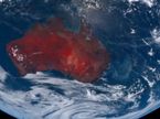 Из космоса картина пожаров в Австралии выглядит не менее страшно, чем на земле