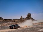 Экипаж Стефана Петранселя на дистанции 10 этапа Дакара, фото пресс-службы ралли-рейда