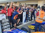 Артур Леклер принимает поздравлеия после финиша гонки, фото пресс-службы Prema Racing