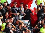 В Red Bull Racing праздную победу Макса Ферстаппена