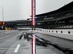 Залитый дождём пит-лейн автодрома в Индианаполисе, фото пресс-службы IndyCar
