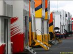 Моторхоумы команд на Нюрбургринге
