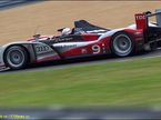 Audi R15 лидеров гонки в Ле-Мане