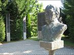 Памятник Берни Экклстоуну на Хунгароринге