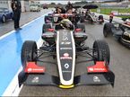 В машине Формулы Renault 2.0 на iRace