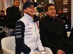 Сьюзи и Тото Вольфф наблюдает за ходом Кубка наций Гонки чемпионов