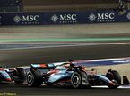 Машины Williams на трассе в Катаре