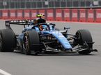 Карлос Сайнс за рулём FW48 на трассе в Монреале, фото пресс-службы Williams