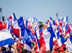 Болельщики с флагами Франции