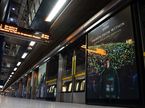 Стация лондонского метро, оформленная в цветах Aston Martin, фото пресс-службы команды