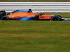 McLaren MCL35M на трассе в Сильверстоуне