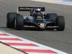 Марио Андретти за рулём Lotus 79 во время показательных выступлений в Бахрейне, 2010 год, фото XPB