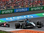 Джордж Расселл на трассе Гран При Нидерландов незадолго до инцидента с Шарлем Леклером, фото XPB