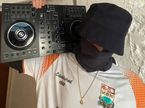Вот так выглядит артист, скрывающийся под именем Rain Radio, фото из социальных сетей