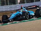 Оливер Берман за рулём машины Super Formula на тестах в Сузуке, фото пресс-службы Super Formula