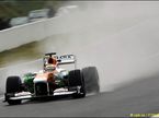 Жюль Бьянки за рулем VJM06 на трассе в Барселоне