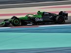 Габриэль Бортолето за рулём машины Sauber на тестах в Бахрейне, фото XPB