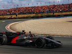 Нико Хюлкенберг за рулём Audi R26 на трассе в Зандфорте, фото XPB