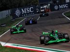 Машины Sauber на трассе в Имоле, фото XPB