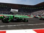 Роберт Шварцман за рулём машины Sauber на трасе в Мехико, фото XPB