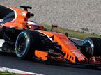 Стоффель Вандорн за рулём McLaren на тестах в Барселоне