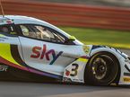 Экипаж Дженсона Баттона на трассе Silverstone 500, фото из Twitter гонщика