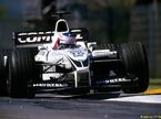 Дженсон Баттон за рулём Williams FW22 в 2000 году