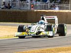 Дженсон Баттон за рулём BGP 001 на трассе в Гудвуде, фото Goodwood Road & Racing