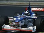 Деймон Хилл за рулём машины Arrows в 1997 году