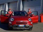 Кими Райкконен, Себастян Феттель и Fiat 500 X