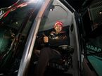 Себастьян Феттель в кабине машины Prinoth