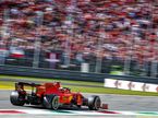 Шарль Леклер за рулём Ferrari SF90 на пути к победе в Гран При Италии