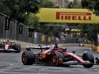 Машины Ferrari на трассе в Баку, фото XPB