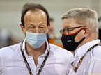 Петер Байер, генеральный секретарь FIA, и Росс Браун