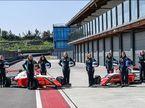 Финалистки программы Girls on Track, фото пресс-службы FIA