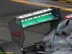 Заднее крыло Mercedes W03 с DRS-воздуховодом