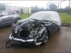 Разбитый Jaguar Mark II Майка Гаскойна после аварии