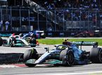 Машины Mercedes на трассе в Монреале