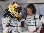 Брендон Хартли (справа) и Эрл Бамбер во времена выступлений за Porsche в чемпионате WEC, 2017 год