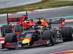 Макс Ферстаппен на трассе в Барселоны за рулём RB15