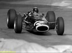 Джеки Стюарт за рулем BRM на трассе Гран При Монако, 1966-й год