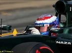 Виталий Петров за рулем Caterham CT01