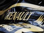 Логотип Renault на машине Lotus F1, 2012 год