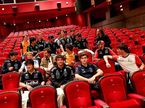 Гонщики Формулы 1 в кинозале на показе фильма F1, фото из социальных сетей