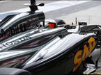 Стоффель Вандорн за рулем McLaren-Honda на тестах в Абу-Даби