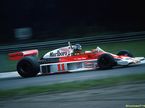 Джеймс Хант за рулём McLaren M23 на Гран При Италии в Монце, 1976 год
